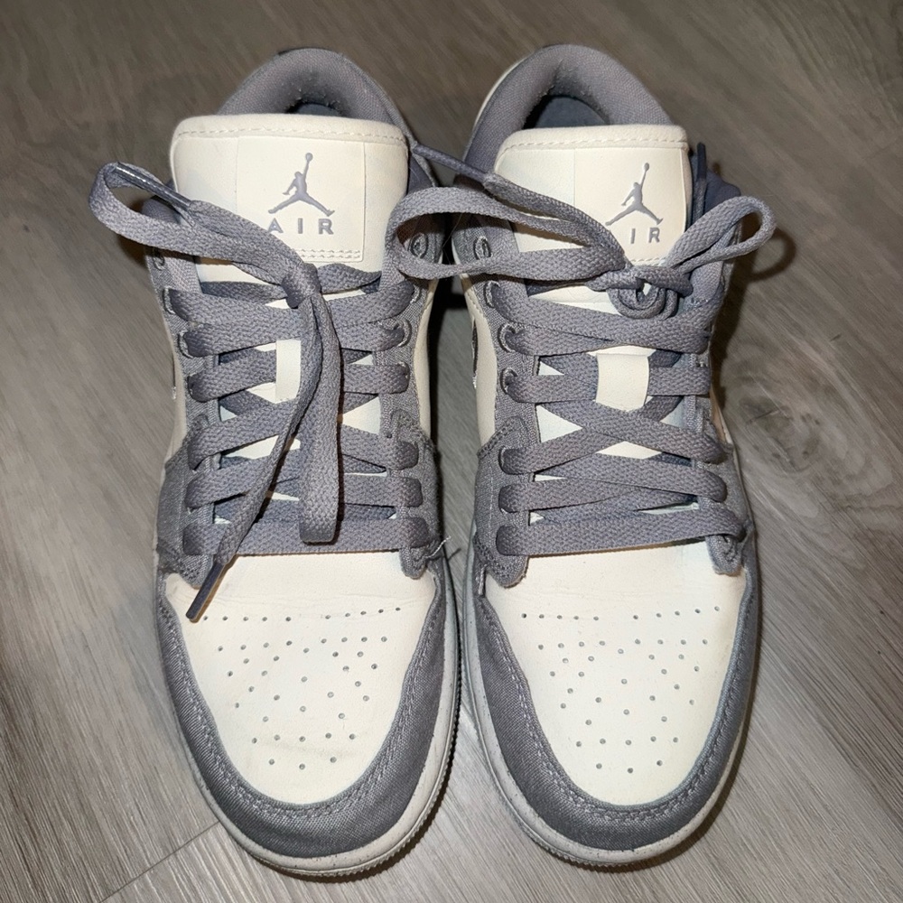 Nike Jordan dunks gray